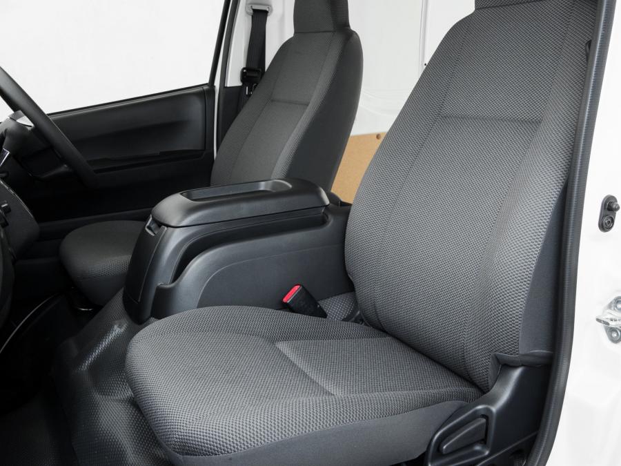  Toyota Hiace LWB Van 2011 года  (AU) (фото 2 из 6)